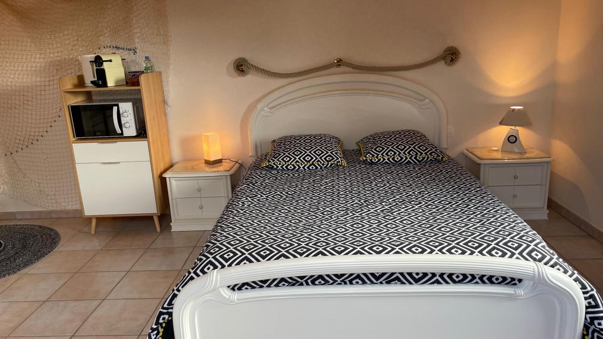 Chambres D'Hotes Les Tilleuls Poullaouen 외부 사진